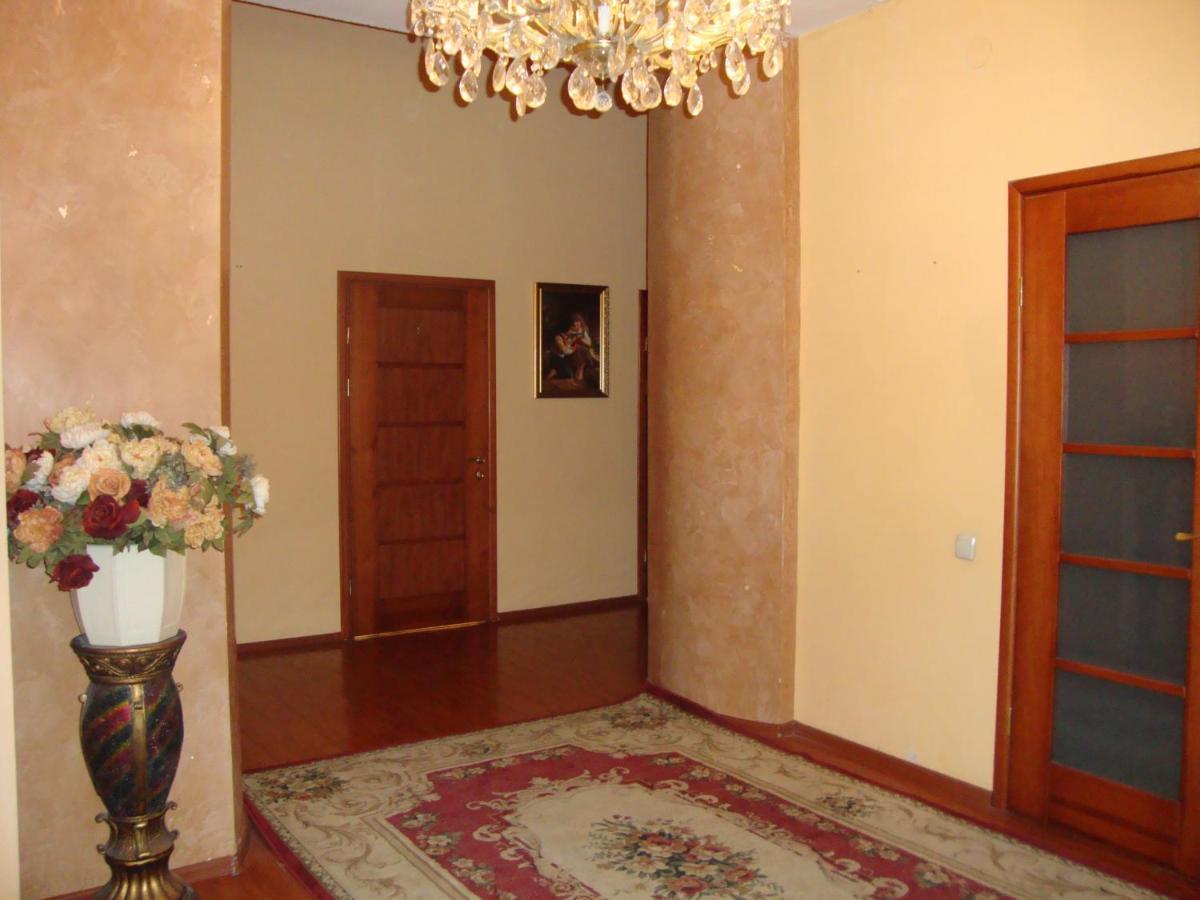 Hotel Reno On Deribasovskaya Одеса Екстериор снимка