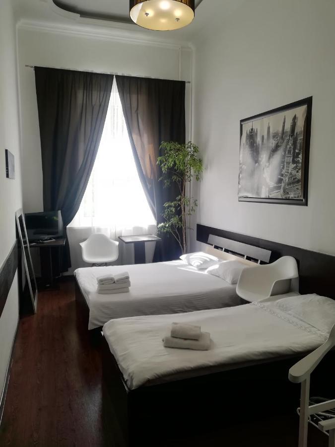 Hotel Reno On Deribasovskaya Одеса Екстериор снимка