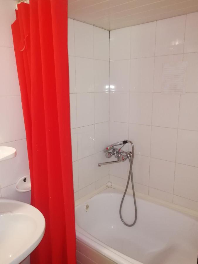 Hotel Reno On Deribasovskaya Одеса Екстериор снимка